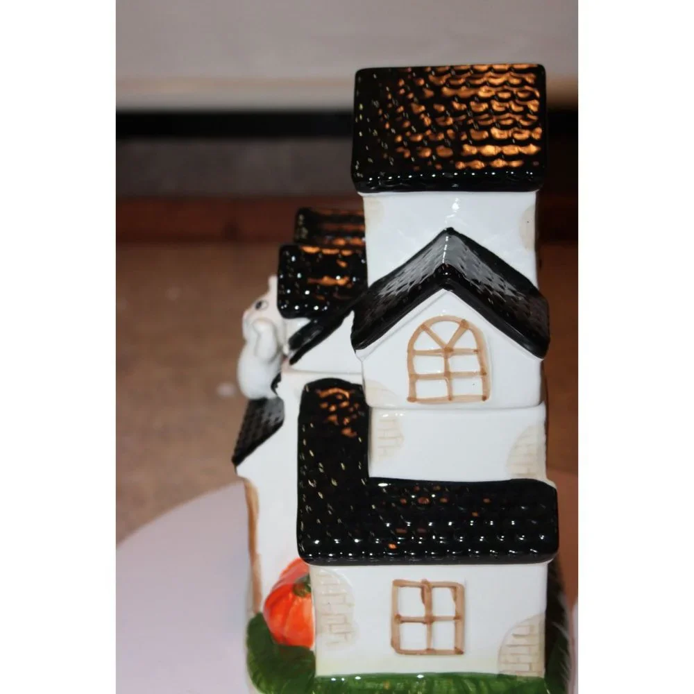 Cookie Jar - Haunted House